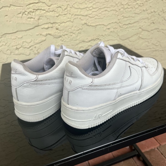Air Force 1’s (White) - Picture 5 of 6